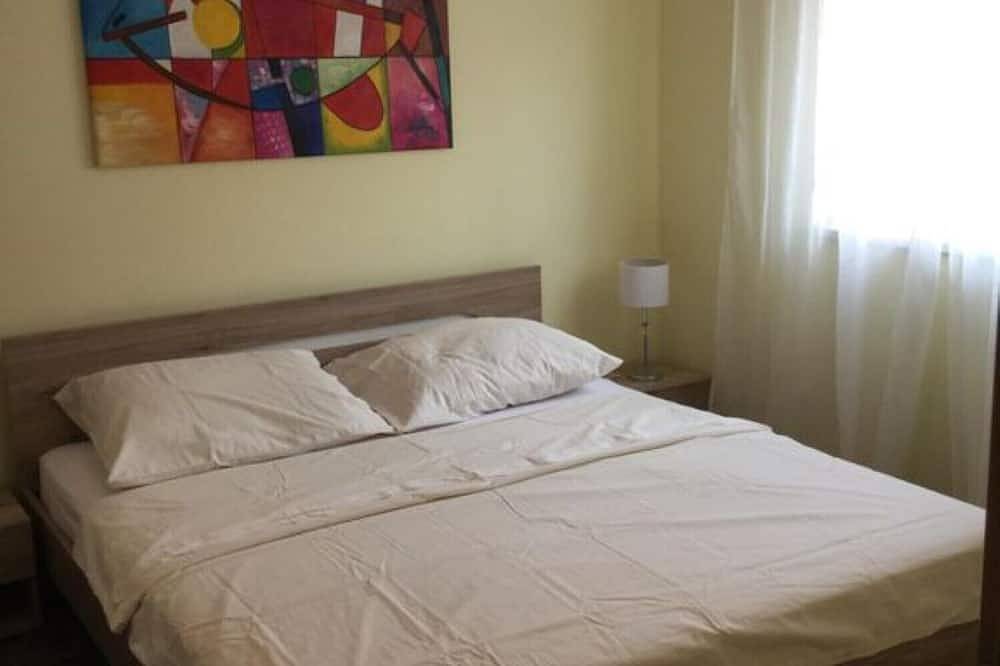 Ganze Wohnung, Villa Angelina, Großes Apartment 1. Etage in Brodarica, Šibenik-Knin