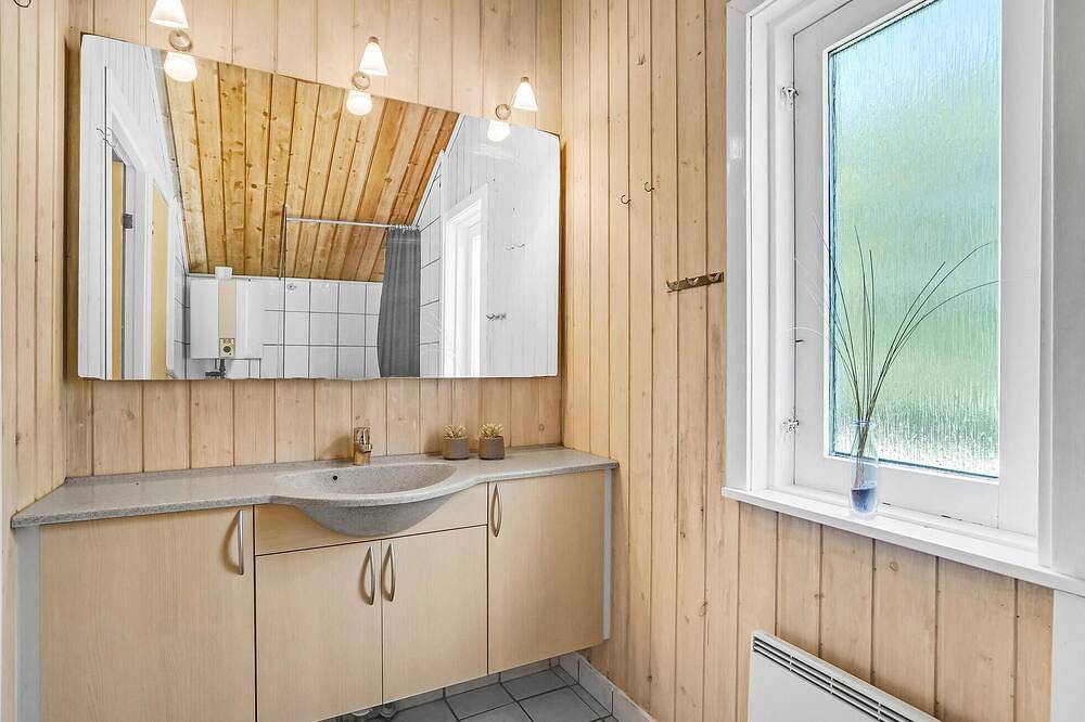 Stunning home in Blåvand with sauna in Blåvand, Varde Kommune