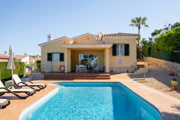 Villa in Alaior Gemeinde, Menorcas Küste für 6 
