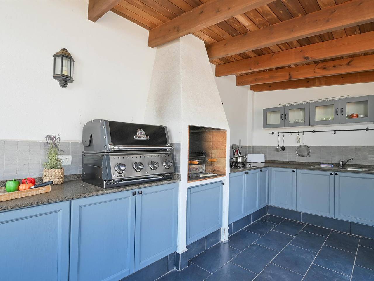 Villa familiale à Javea avec piscine privée, proche plage, jardin et climatisation in Cap Martí, Jávea