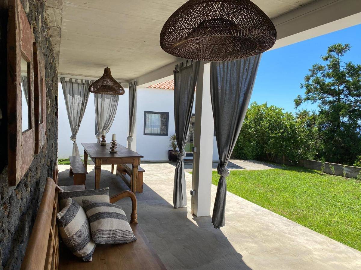 Apartamento inteiro, Luzz me - Casas de Santa Bárbara in Santa Bárbara (Angra do Heroísmo), Terceira