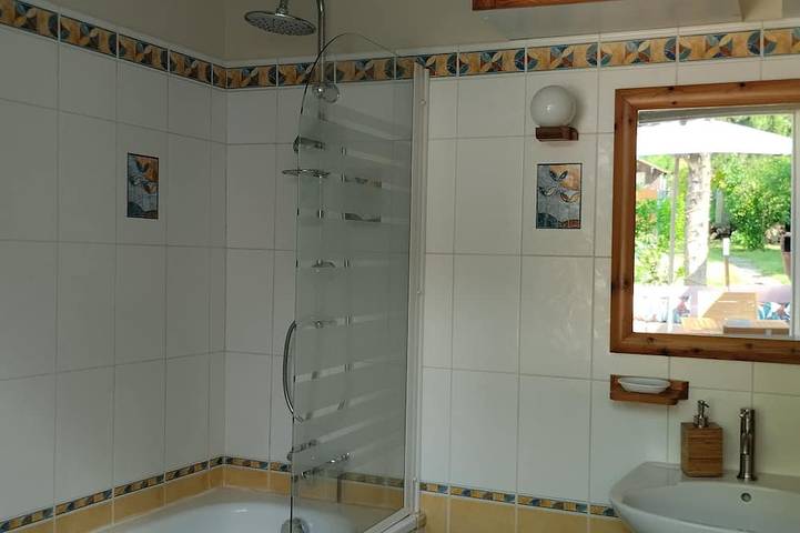 Location de vacances pour 2 personnes, avec terrasse et jardin à Singleyrac - 4