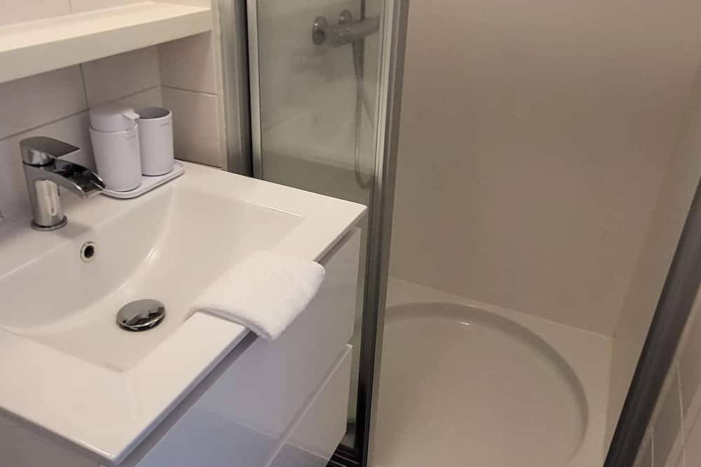 Geheel appartement, Vakantieappartement 2-4 pers. met prachtig wijds uitzicht over het Ijsselmeer in Stavoren, IJsselmeer