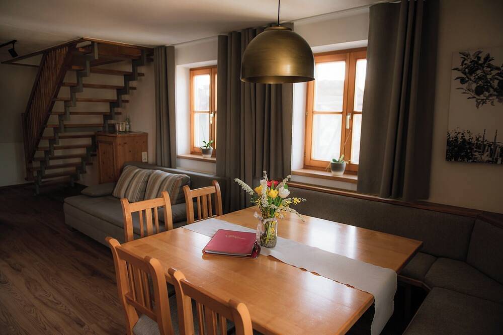 Ganze Wohnung, Moderne Ferienwohung mit Badewanne (100qm) in Spalt, Fränkisches Seenland