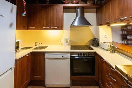 Gîte pour 5 personnes, avec balcon à Estavar - 2