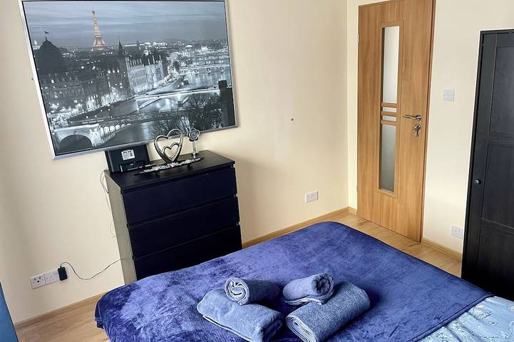 Location de vacances pour 9 personnes, avec jardin ainsi que piscine et terrasse à Banbury - 2