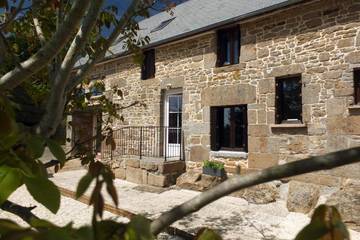 Gîte pour 5 personnes, avec jardin, animaux acceptés à Saint-Georges-de-Reintembault