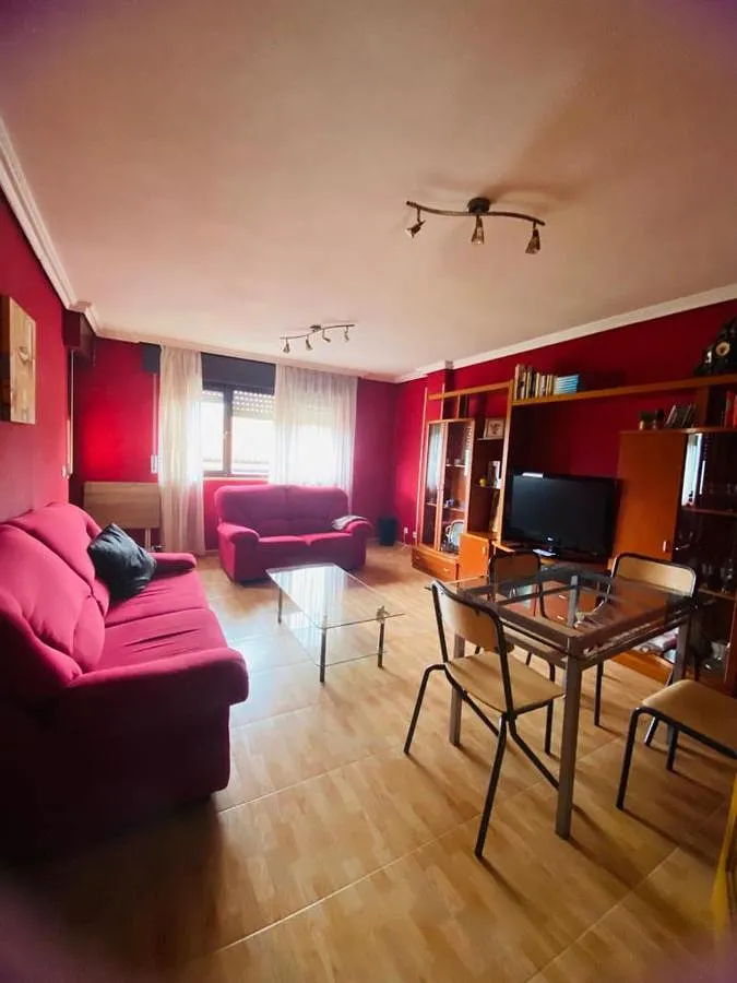 Apartamento de vacaciones para 4 personas, con vistas y balcón, Se admiten mascotas - 1