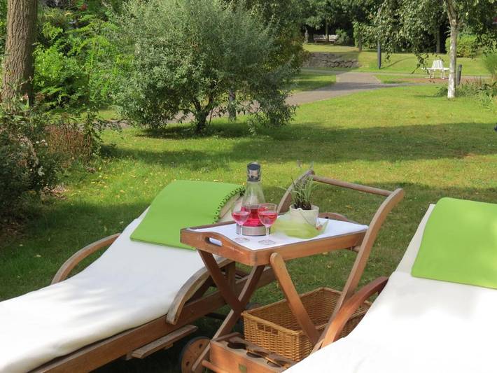 Hotel für 2 Personen, mit Balkon und Whirlpool sowie Terrasse und Garten