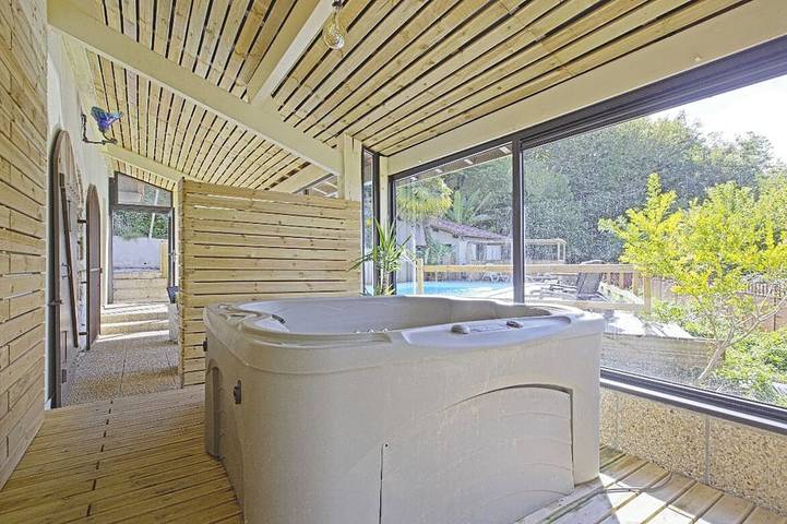 Chambre d’hôte pour 20 personnes à Guiche