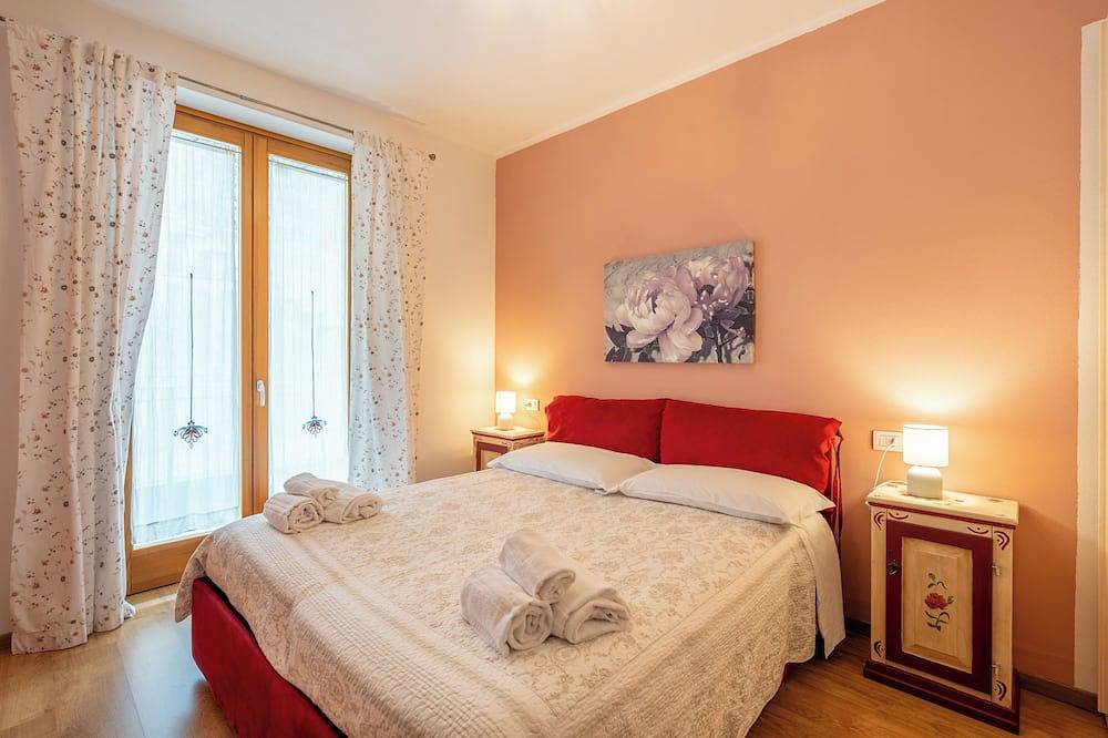 Ganze Wohnung, La Breva - Terrazzo panoramico vista lago di Como in Dorio, Gemeinde Dorio
