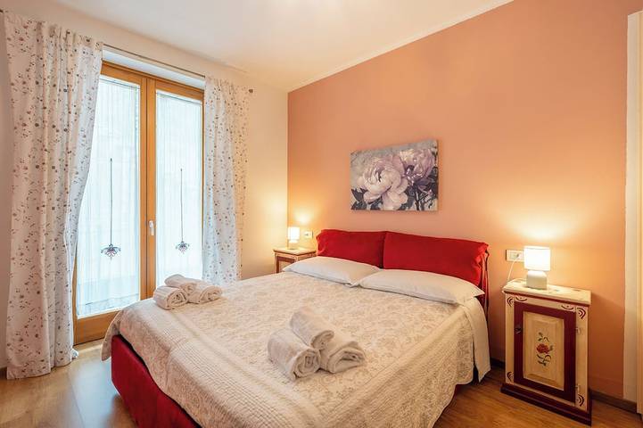 Ganze Wohnung, La Breva - Terrazzo panoramico vista lago di Como in Dorio, Gemeinde Dorio