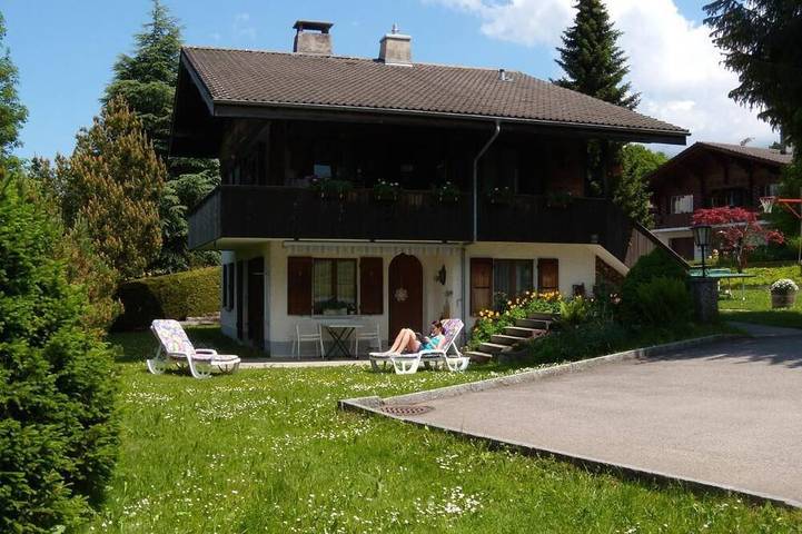 Ferienhaus für 3 Personen, mit Garten in Aeschi bei Spiez