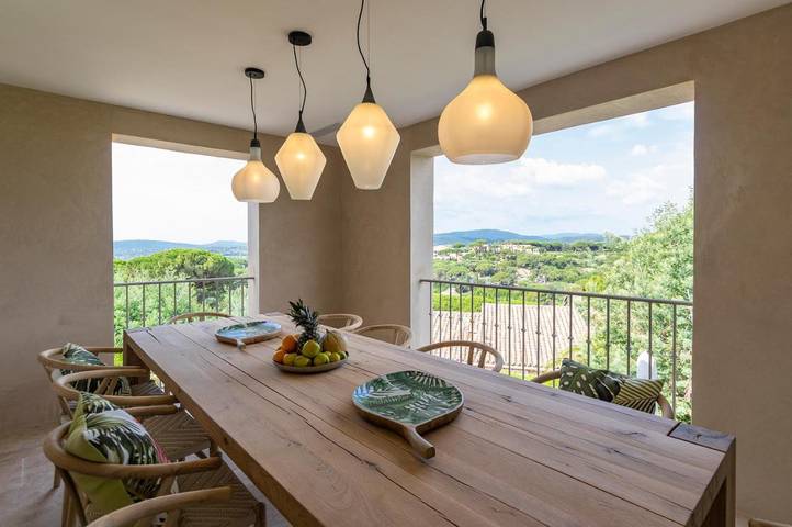 Villa pour 8 personnes, avec piscine ainsi que vue et jardin à Saint-Tropez - 4