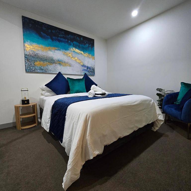 Entire apartment, Charming 2-Bedroom Apartment in Central Melbourne in Melbourne, Victoria
