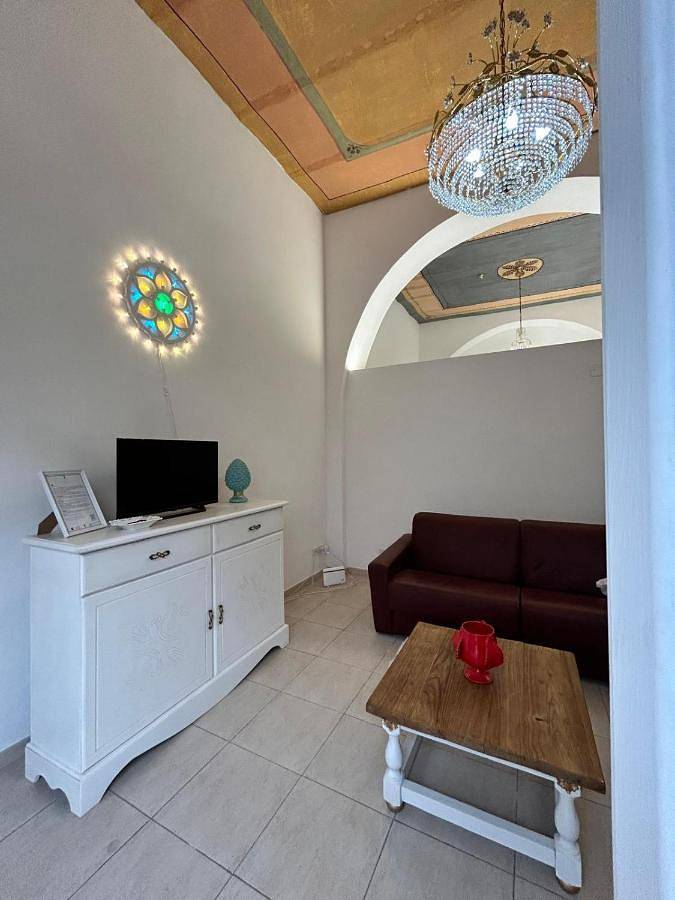 Apartment - Ground Floor in Mola di Bari, Provincia di Bari