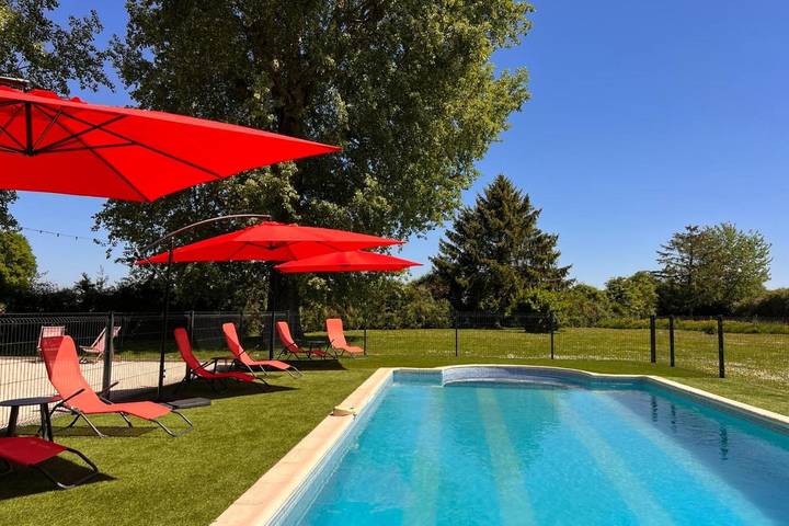 Maison de vacances pour 28 personnes, avec Jardin et Piscine