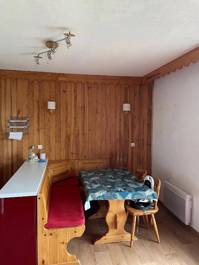Gîte pour 4 personnes, avec vue et terrasse dans Saint-Jean-Montclar - 3