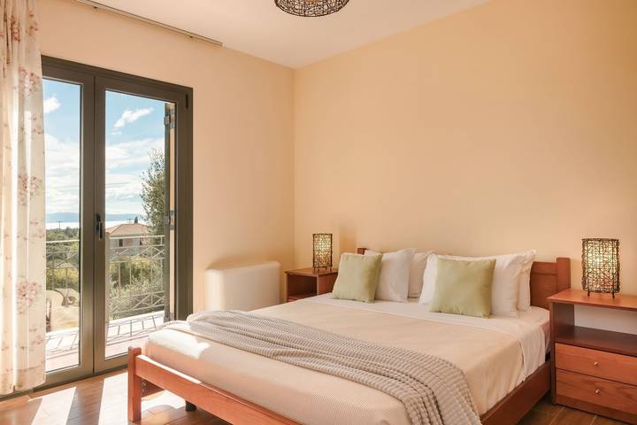 Διαμερίσματα διακοπών για 4 άτομα, με ταράτσα και κήπο, με κατοικίδια ζώα στον Καραβάδο