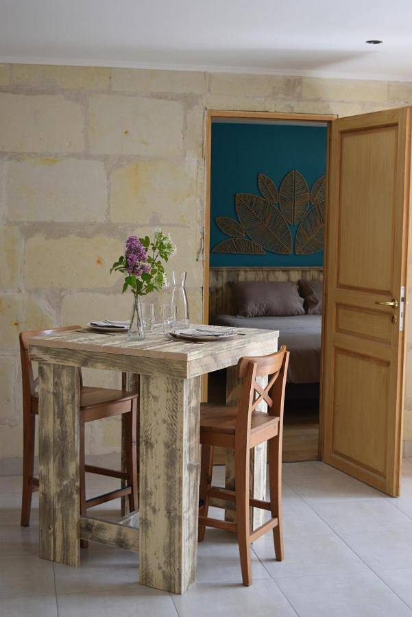 Gîte pour 3 personnes, avec piscine ainsi que jardin et terrasse, animaux acceptés dans Tuffalun - 3