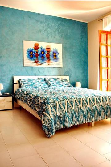 Chambre d’hôte pour 2 personnes, avec jardin à Gela