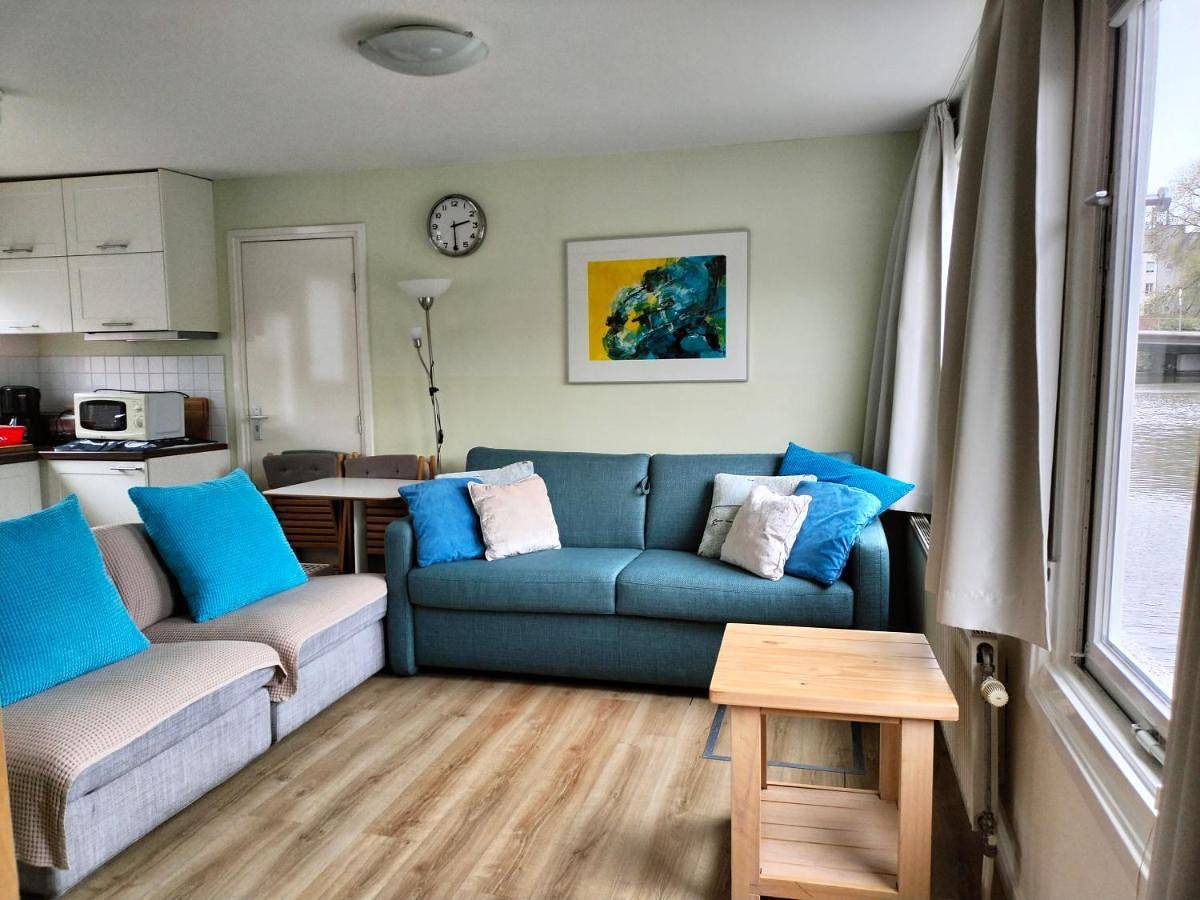 Geheel appartement, Apartment at the East side, close to center in Amsterdam Oost, Nederlandse kust