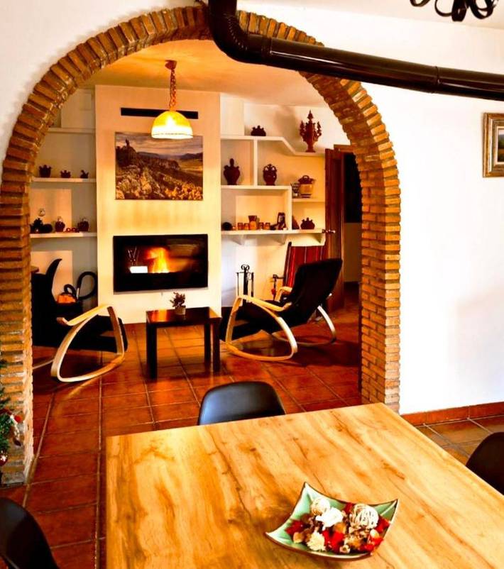 Casa rural para 9 personas, con vistas además de piscina y jardín en Huéscar