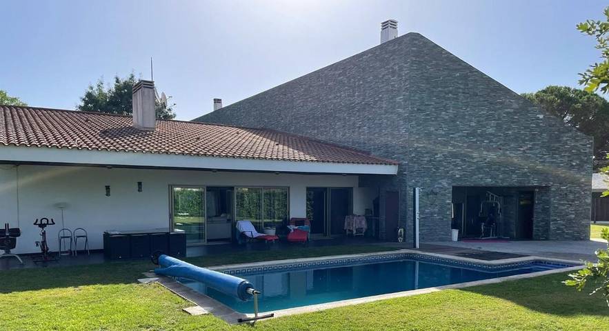 Casa rural para 16 personas, con Jacuzzi y Terraza además de Jardín y Piscina en Torrelodones - 2