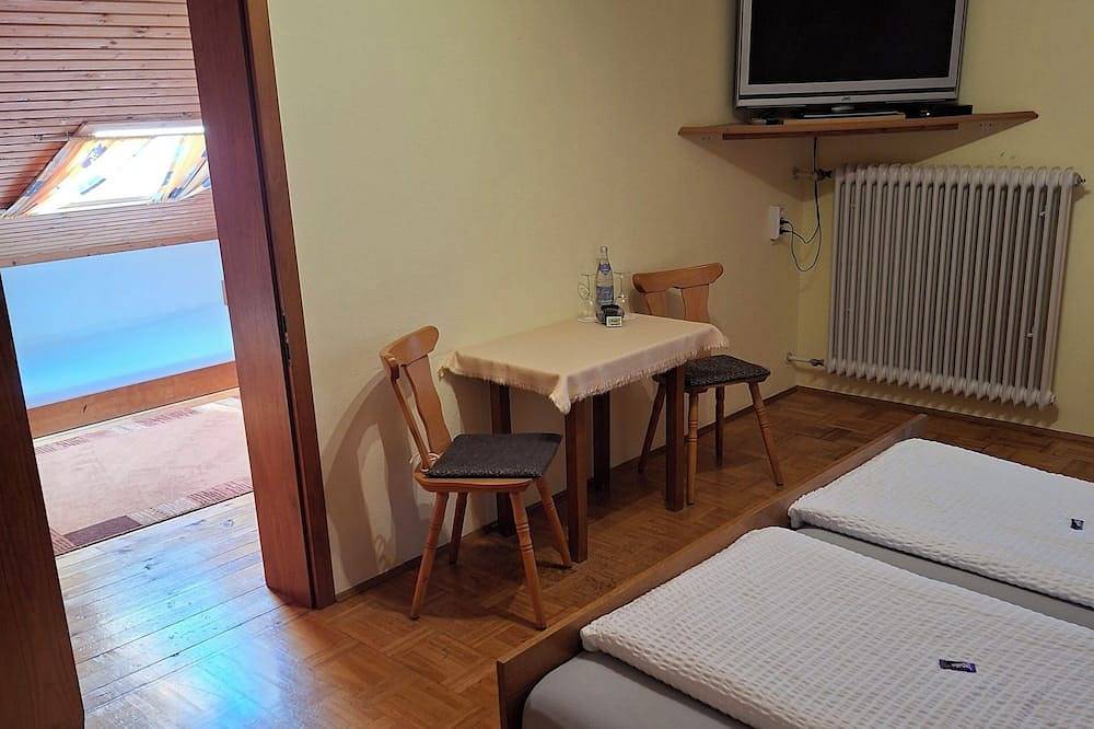 Gemütliche Pension, Ferienhaus für Familientreffen u.s.w. Haustierfreundlich! in Neukirchen beim Heiligen Blut, Ostbayern