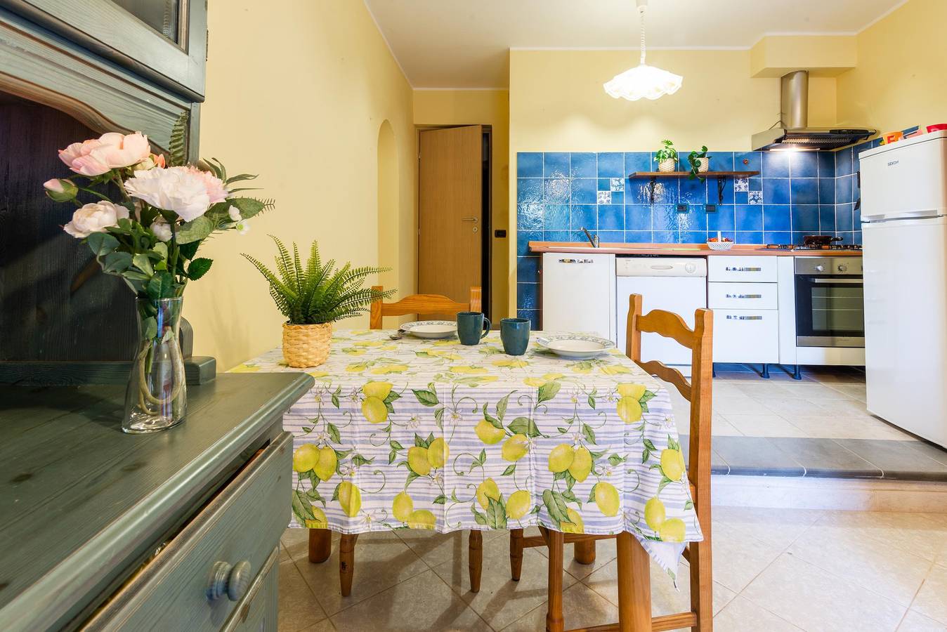 Entire apartment, Apartment Ai Castagni near Beach with Garden, Terrace & Wi-Fi in Naregno, Elba