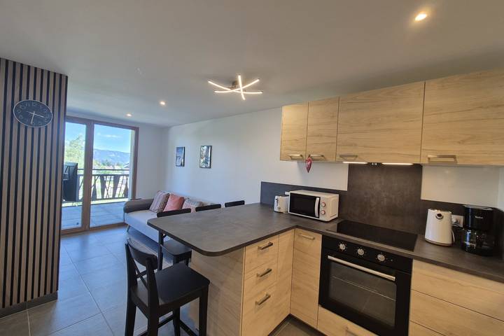 Gîte pour 4 personnes, avec Terrasse dans Station de la Feclaz le Revard - 2