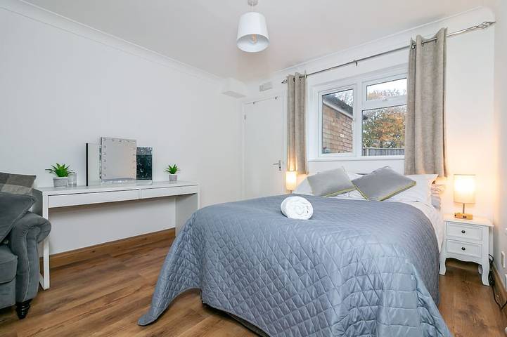 Double ou Twin-Prestige-Sdb privée avec douche-Vue sur Jardin-Lavender Garden... in Stevenage, Hertfordshire