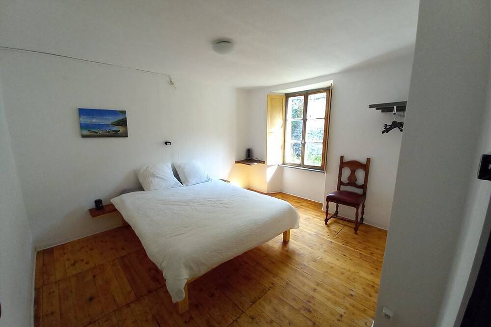 \"Casa Coerente\" Cavergno - ganzes Obergeschoss mit Zimmer #1-4 in S. Carlo (Val Bavona), Cevio