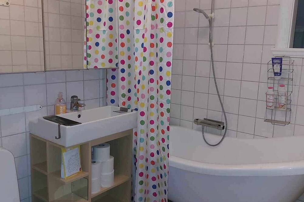 Ganze Wohnung, Charming 3-bedroom apartment with Wifi in Alingsås in Skallsjö distrikt, Alingsås und Umgebung