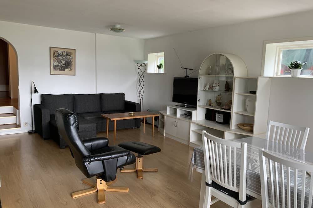 Ganze Wohnung, Fantastische Ferienwohnung direkt am Meer auf Vaxholm in Vaxholm, Stockholmer Schärengarten