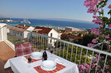 Holiday Rental for 2 People in Split, Split-Dalmatia, Photo 2