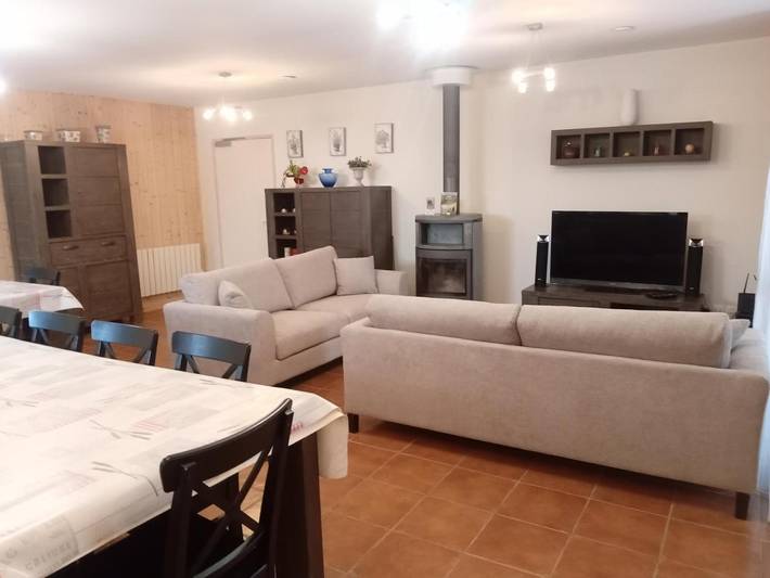 Gîte pour 15 personnes, avec jardin dans Allier - 2