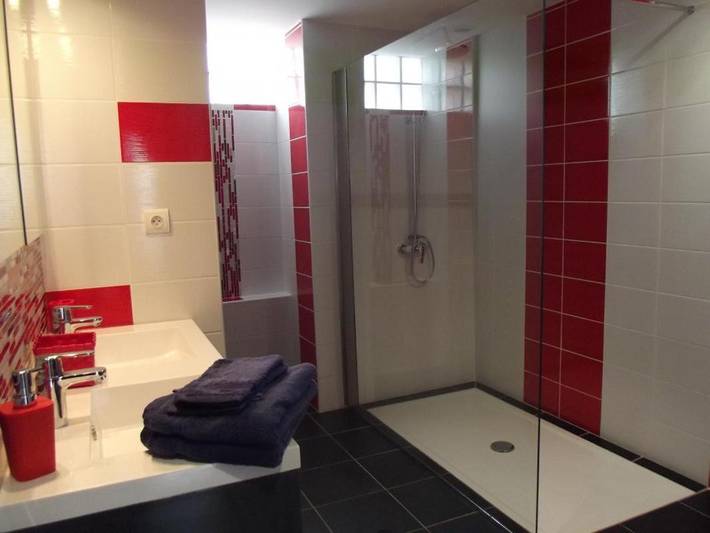 Location de vacances pour 8 personnes, avec piscine ainsi que jardin et vue à Monségur (Lot-et-Garonne) - 4