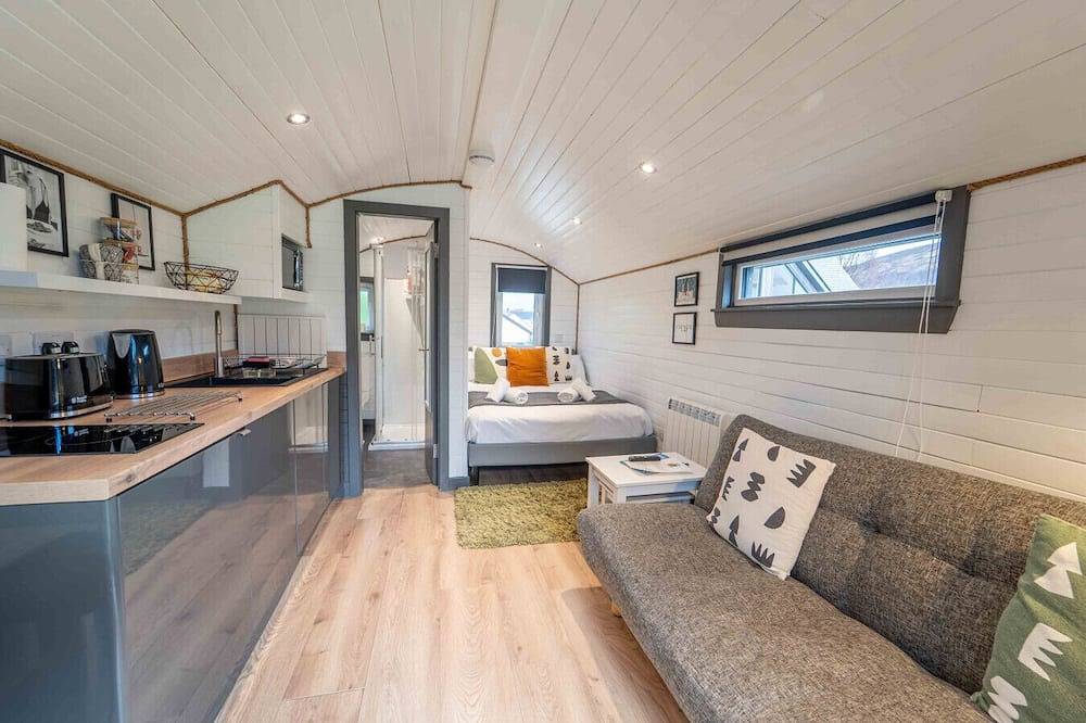 Westwind Pod in Fort William in Fort William, Loch Linnhe