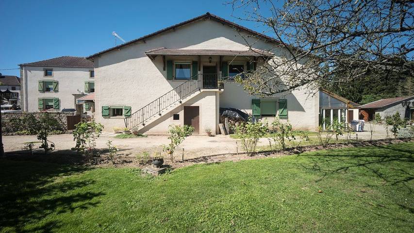 Cottage pour 4 personnes, avec jardin et terrasse, animaux acceptés à Dombasle-devant-Darney