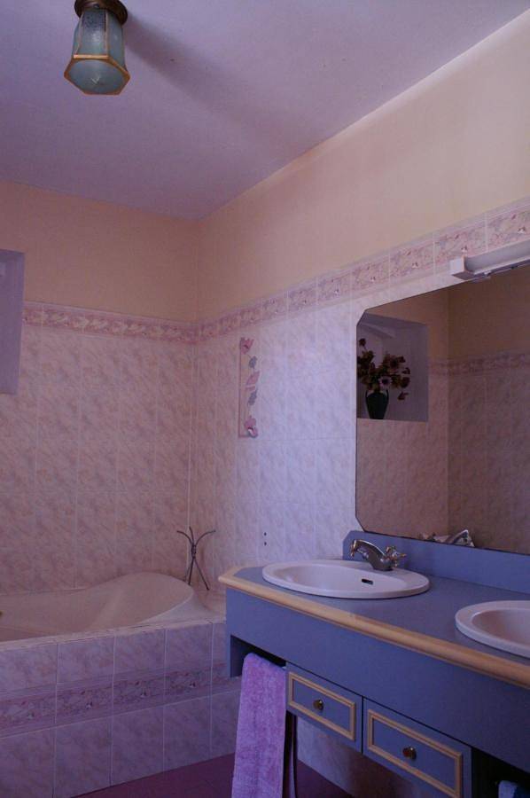 Gîte pour 2 personnes, avec jardin à Saint-Jouan-des-Guérets - 2