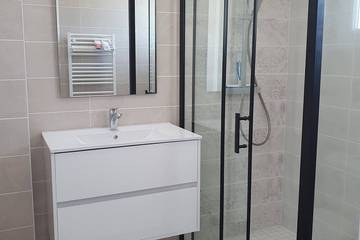 Gîte pour 2 personnes, avec jardin et terrasse à Médis