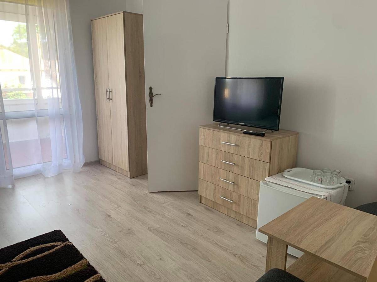 Ganze Ferienwohnung, Dom Wczasowy Portowa Przystań 150m od plaży in Mrzeżyno, Powiat gryficki