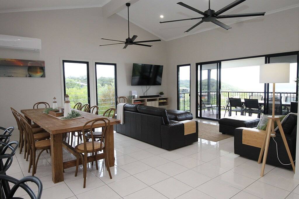 2 Coral Crescent Brisbane in Tangalooma, Brisbane