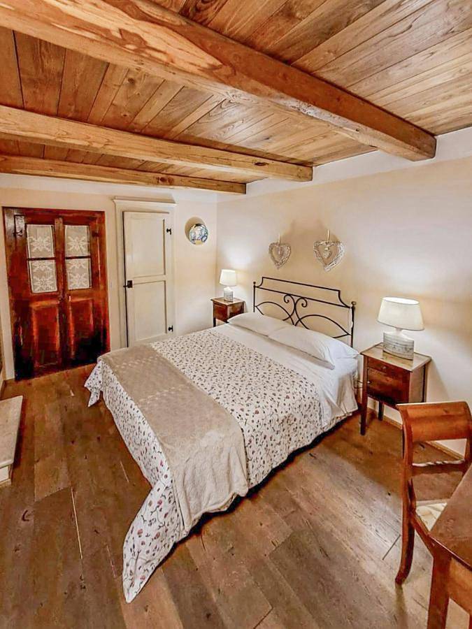 Double Room with Private Bathroom in Pitigliano, Province de Grosseto