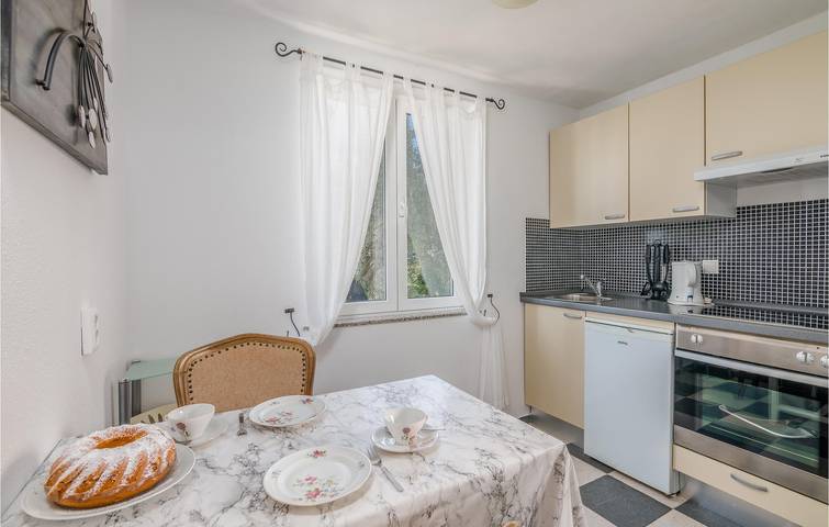 Ferienwohnung für 2 Personen, mit Terrasse und Garten in Punat - 3
