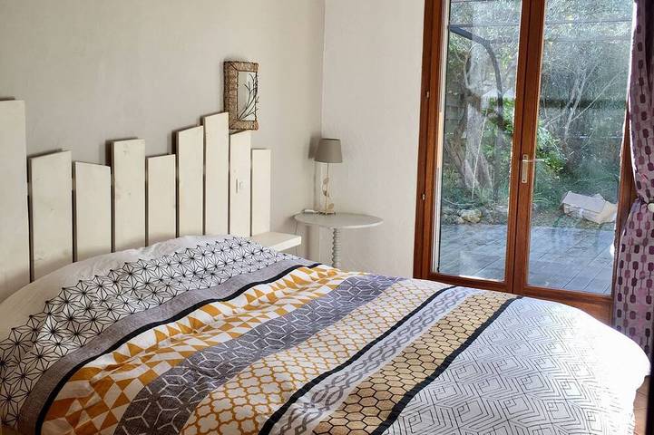 Location de vacances pour 5 personnes, avec terrasse et jardin dans La Ceze La Roque Sur Ceze - 4