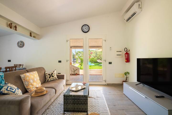 Casa vacanze 'Dammar' con vista sulle montagne, Wi-Fi e aria condizionata in Marosini, Tertenia