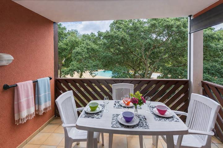 Gîte pour 4 personnes, avec Balcon ainsi que Terrasse et Piscine dans Moliets-Plage - 2