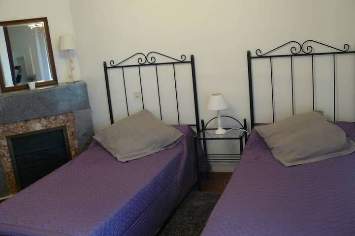 Location de vacances pour 4 personnes, avec jardin ainsi que jacuzzi et terrasse à Céret - 4